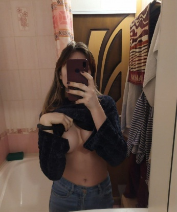 Соблазнительная брюнетка с изысканными формами и невероятной страстью ждет встречи с тобой. Я обещаю тебе незабываемое время и приятные воспоминания. Позвони и узнай, насколько я горяча! 15362, 28 лет